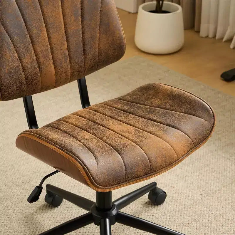 Sedia da ufficio senza braccioli, con seduta e schienale ampi e curvi, ergonomica, regolabile in altezza, elegante, in noce, in PU
