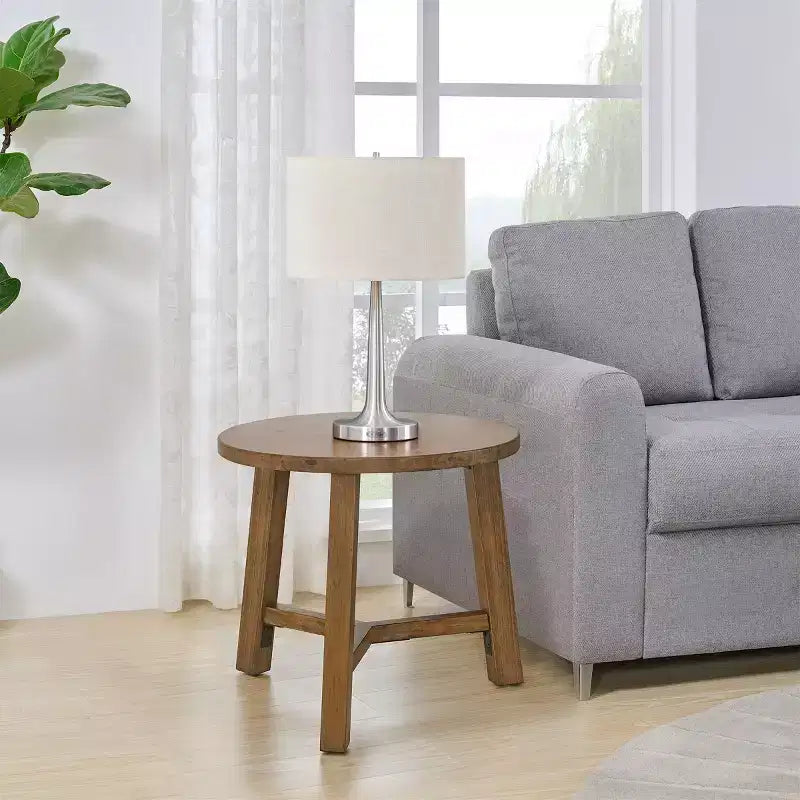 Tavolino rotondo o comodino da 50 cm Newbury Collection, tavolino d'appoggio rustico in legno massello, finitura noce pecan