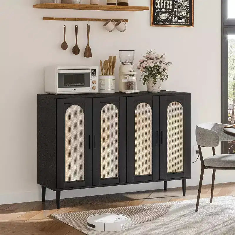 Credenza moderna con vani contenitore, madia da cucina con 4 ante, mobiletto bar con ripiano regolabile per sala da pranzo, soggiorno