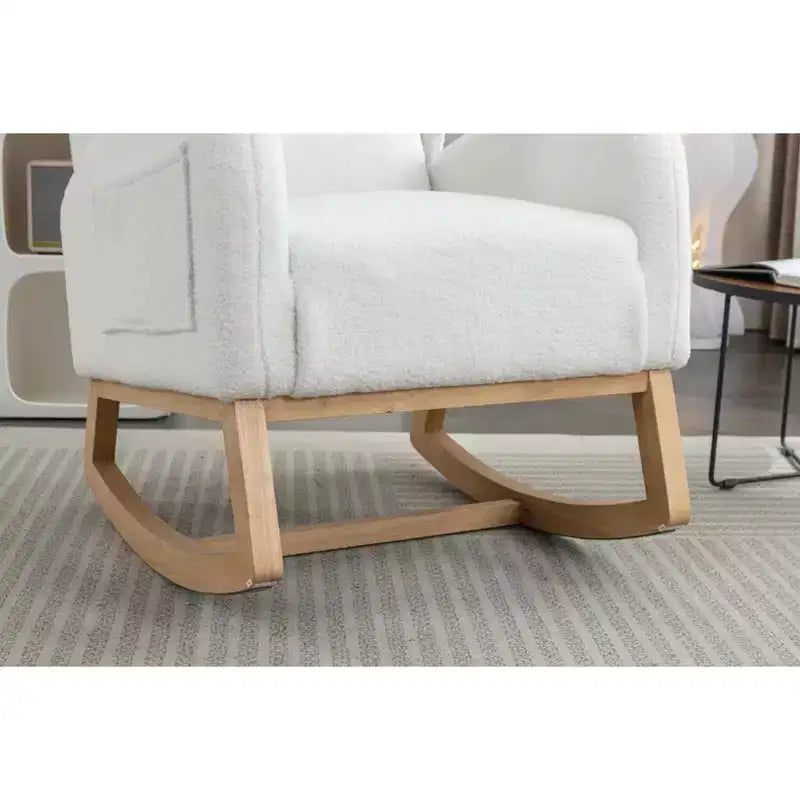 Sedia a dondolo in tessuto Teddy, gambe in legno di faggio, uso domestico, avorio